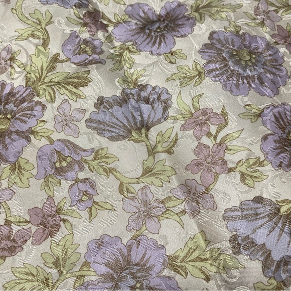 Martha Stewart Christmas tree skirt large floral satin gold purple details - Picture 3 of 6